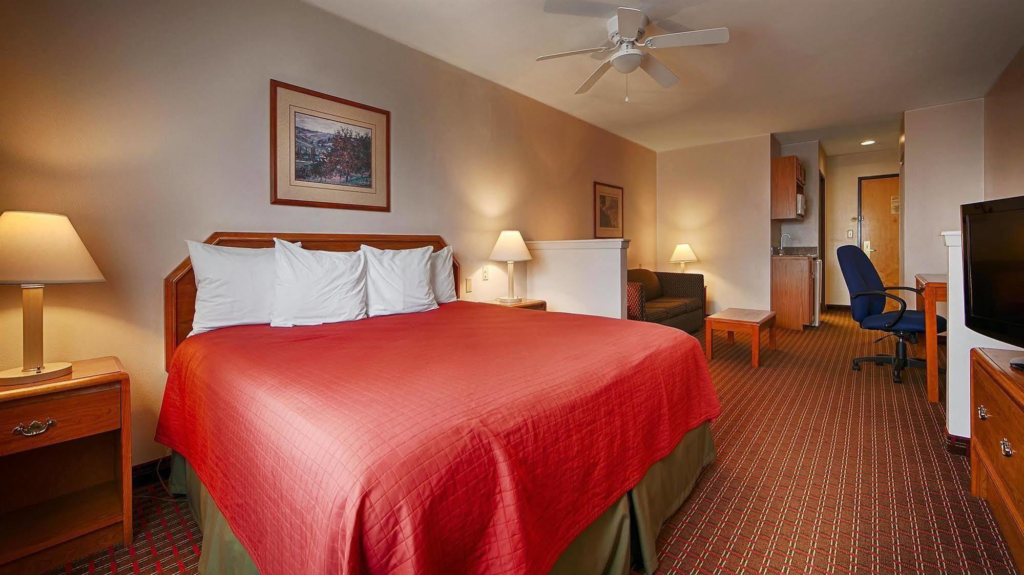 Best Western Inn And Suites Copperas Cove Exterior photo